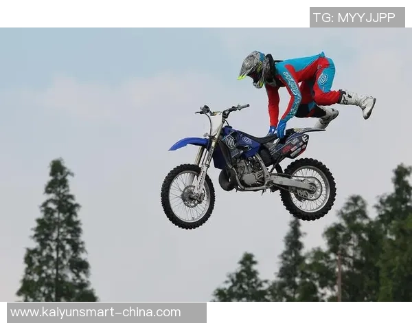 上海极限运动队区域防守分析与战术得失探讨